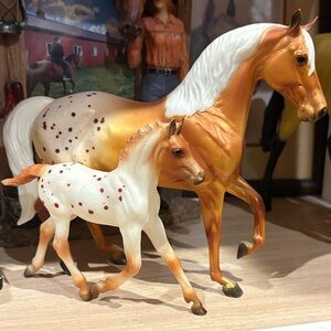 Breyer Model Horse - Appaloosa mare & foal